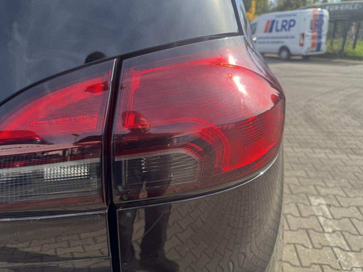 Opel Zafira C Tourer original R&uuml;cklicht R&uuml;ckleuchte Schlussleuchte rechts au&szlig;en LED Bj.2015